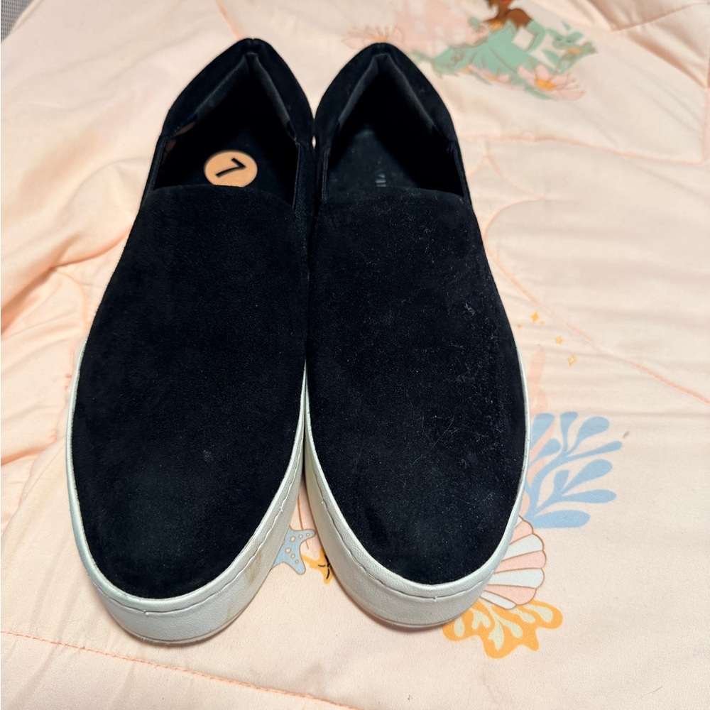 Vince velvet platform
